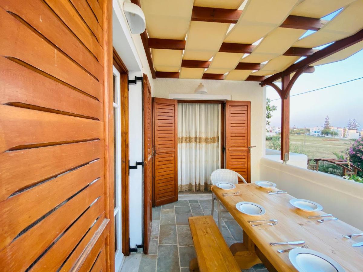 Deluxe Studios & Suites Ageri-Milos Adamantas  Luaran gambar