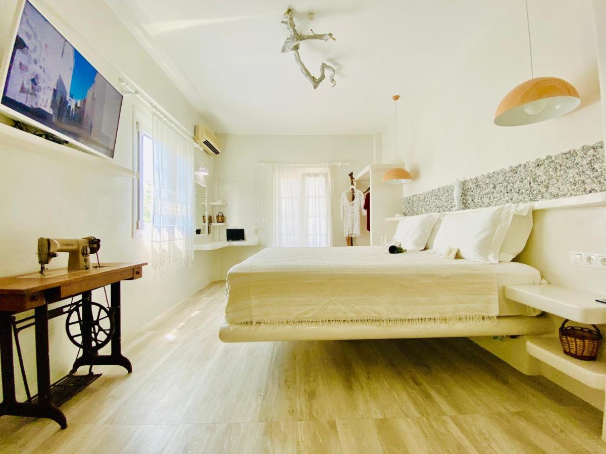 Deluxe Studios & Suites Ageri-Milos Adamantas  Luaran gambar