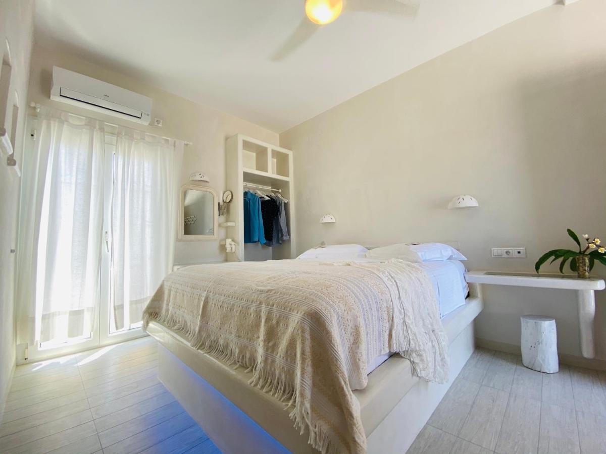 Deluxe Studios & Suites Ageri-Milos Adamantas  Luaran gambar